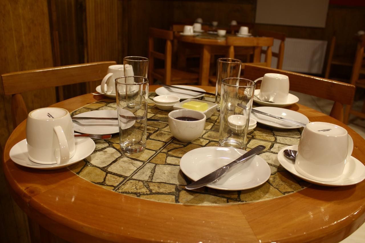 Hostal America En Πουέρτο Νατάλες Εξωτερικό φωτογραφία